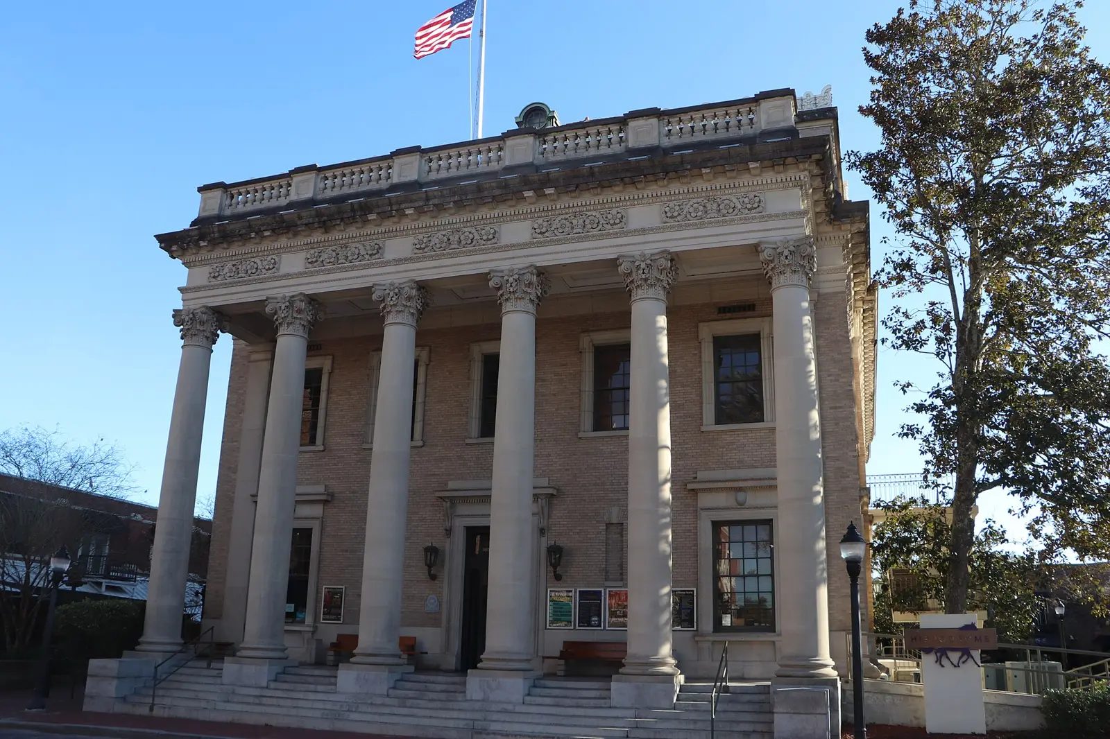 The Hippodrome, the former U.S. Post Office and Federal Building, on SE Second Place in downtown Gainesville.